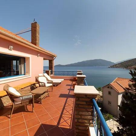 Natassa Penthouse Sea View 30m From Sea アパート Agia Efimia
