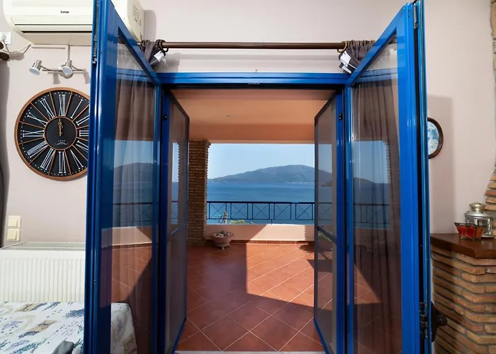 Natassa Penthouse Sea View 30m From Sea *