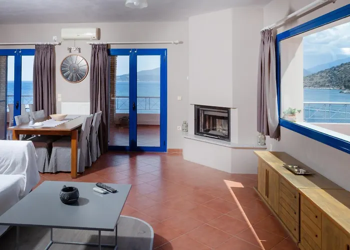 Natassa Penthouse Sea View 30m From Sea Agia Efimia