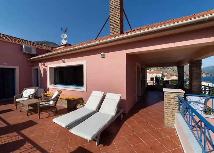 Natassa Penthouse Sea View 30m From Sea Apartment *