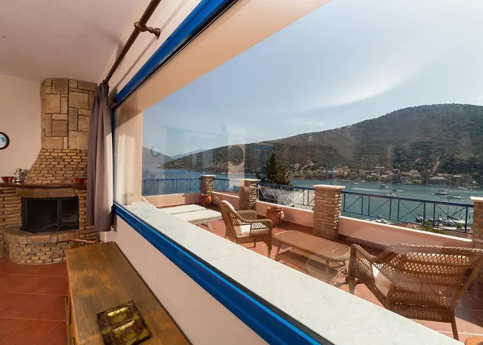Natassa Penthouse Sea View 30m From Sea