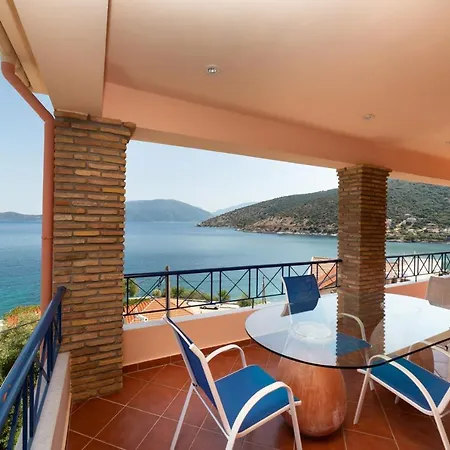 Natassa Penthouse Sea View 30m From Sea アパート *