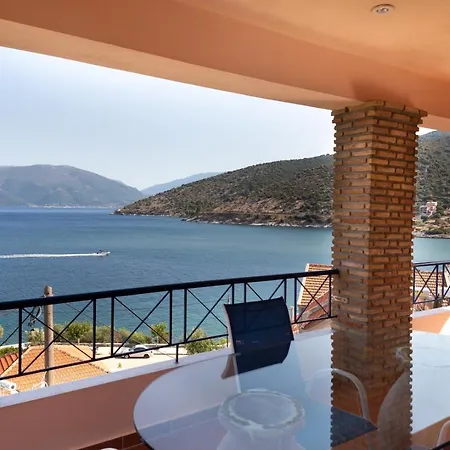 Natassa Penthouse Sea View 30m From Sea アパート Agia Efimia