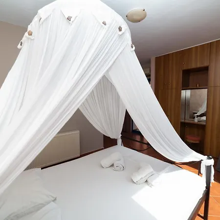 公寓 Natassa Penthouse Sea View 30m From Sea
